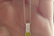 Fashionable Sterling Silver Peridot Pendant Necklace.