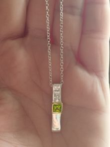 Fashionable Sterling Silver Peridot Pendant Necklace.