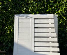 Driveway gates