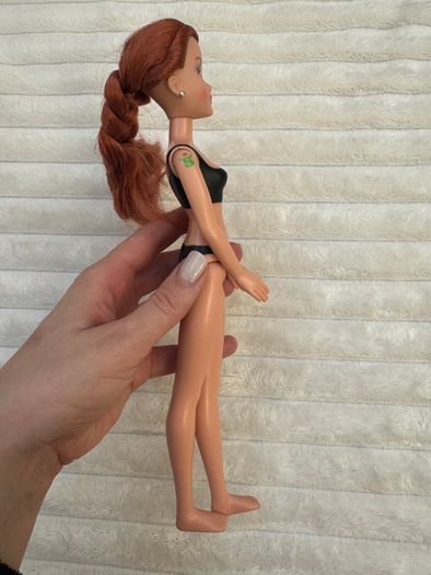 Shrek Princesses Princess Fiona Kung Fu Action Doll Dreamworks 2007 Used Her legs are a bit too lose Please see photos