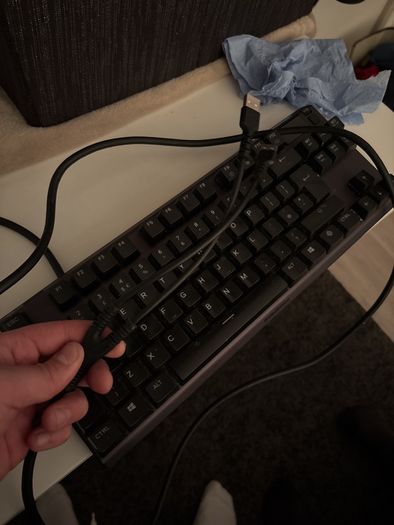 Apex 7 TKL (red switch)