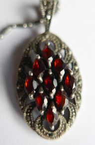 Vintage Beautiful Sterling Silver 925 Pendant With Garnet & Marcasite 18"  Chaine 10,7g