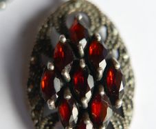 Vintage Beautiful Sterling Silver 925 Pendant With Garnet & Marcasite 18"  Chaine 10,7g