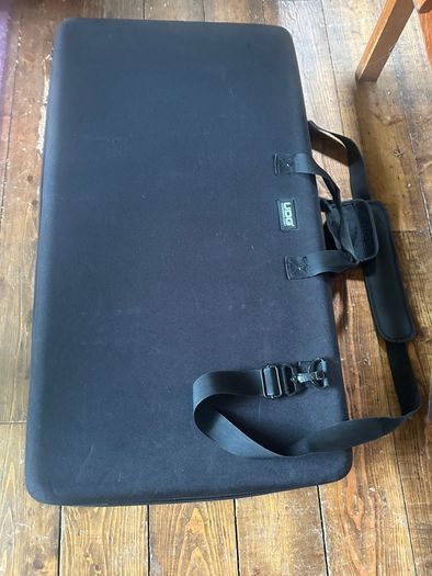 Rane Perfomer DJ Controller with case and deck saver