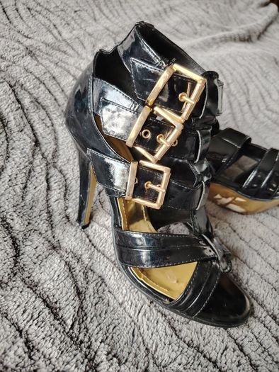 Dorothy Perkins High Heel Shoes  Size 5