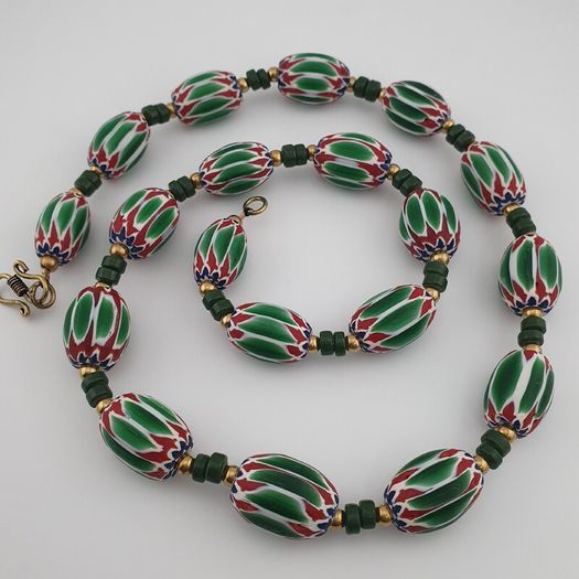 Antique Venetian Style Green Chevron Glass Beads Necklace