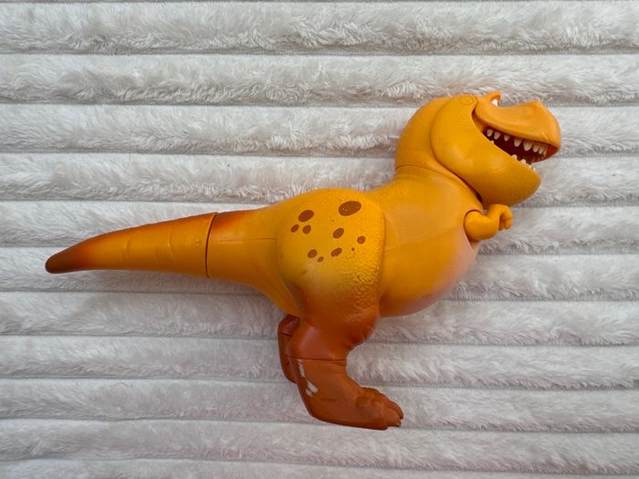 The Good Dinosaur TOMY Action Figure Nash approx. 22 cm. Used Damaged Please see photos