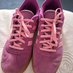 Adidas Runners Size 6 Pink