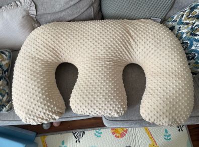 Twin Z Pillow