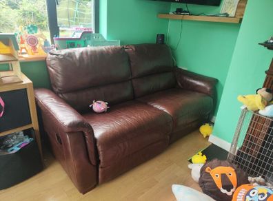 3 seater leather recliner couch