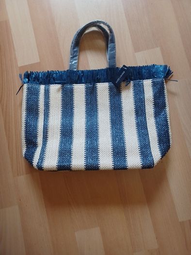 Estee Lauder Bag