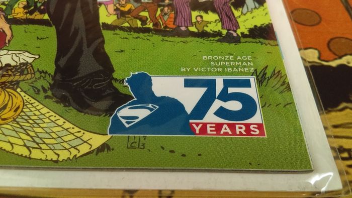 Superman Unchained #2 ! VERY RARE ! Limited 1 for 50 ! Victor Ibanez 75th Anniversary Bronze Age Variant Cover ! 2013 ! DC Comics !