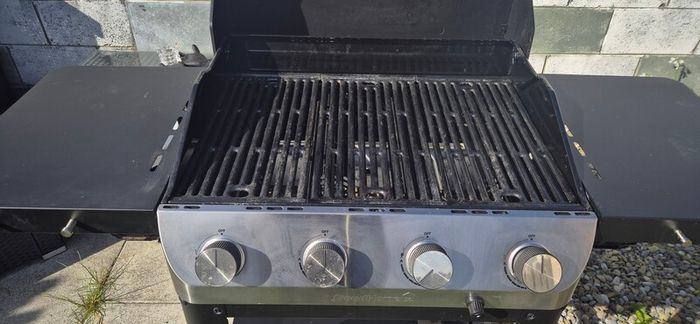 4 burner Gas BBQ
