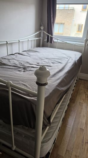 Day bed