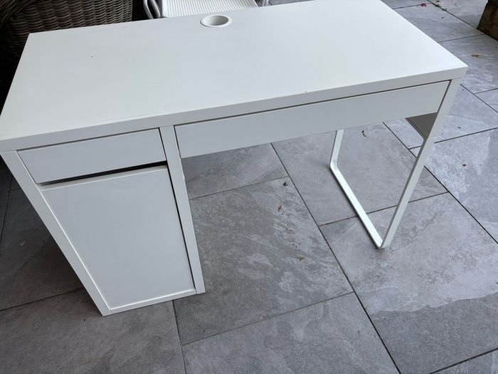 Ikea Micke desk