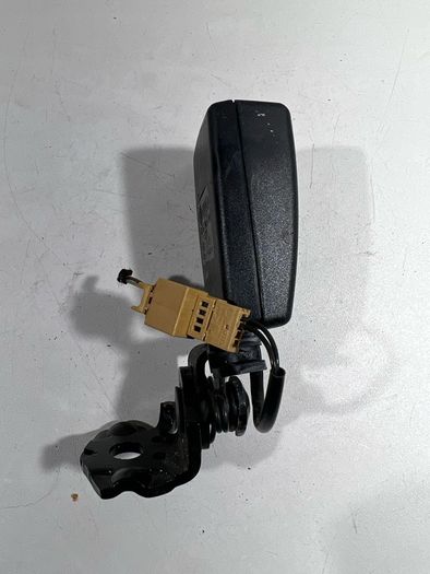 Audi A6 C7 2012 Seat Belt Buckle Rear Right Driver Side 4g0857740a Audi A3l3b22g