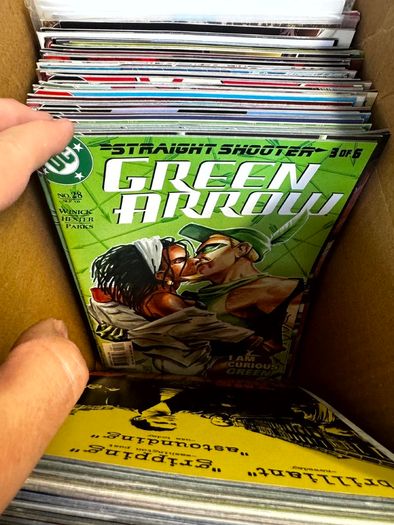 DC, Marvel Long Comic Box w 290 comics for Sale