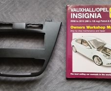 Opel Insignia user manual and radio fascia