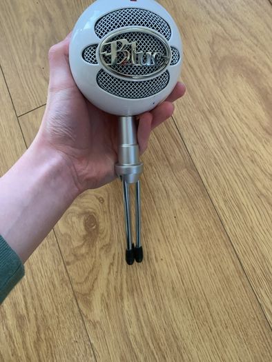Blue micophone