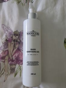 hand sanitizing gel