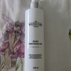 hand sanitizing gel