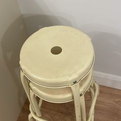 Free stools