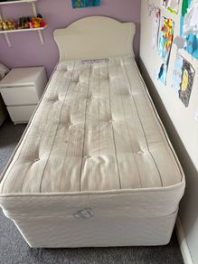Divan bed with mattress and headboard