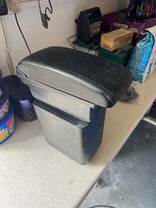 Berlingo/Partner centre arm rest with usb