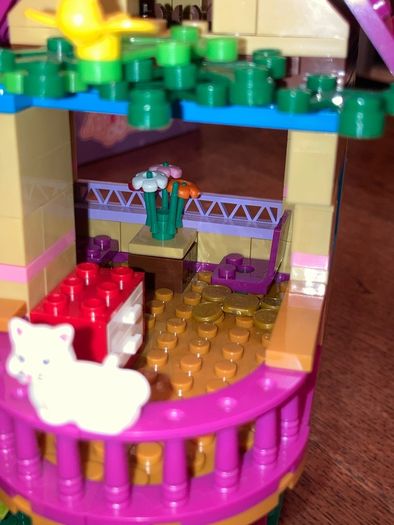 Dreamcity tree house