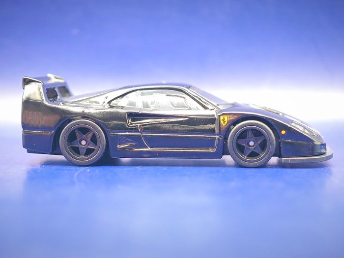Hot Wheels Ferrari F40 Competizione with custom wheels.