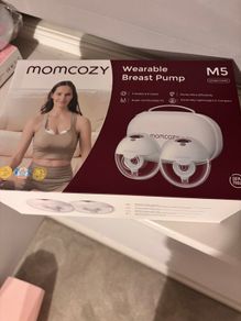 Pumping/Breastfeeding equipment & accessories (Momcozy Medela etc)