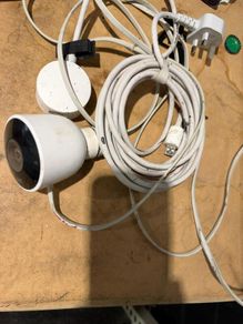 Google Nest Security Camera Outdoor - Night Vision, 1080p HD Video