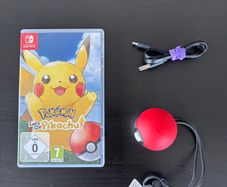 Pokemon Let's Go Pikachu + PokeBall Plus - Nintendo Switch