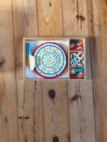 Melissa & Doug wooden birthday cake set