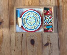 Melissa & Doug wooden birthday cake set