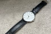 Watch Abott Lyon