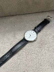 Watch Abott Lyon