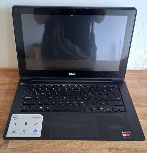 Laptop DELL Inspiron 3135 - 3000 series - for spare parts