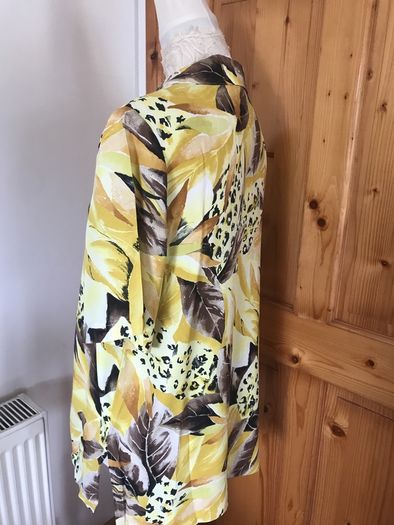 Ladies blouse size 16 - New