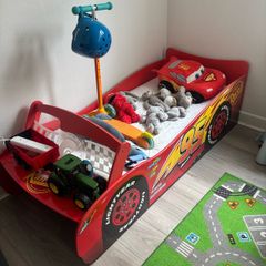 Lightning McQueen Toddler Bed