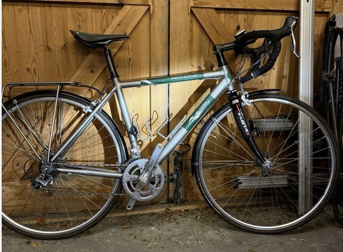 Titanium Road/Touring Bike With Shimano Ultegra Chainset