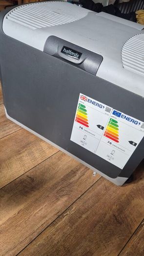 12v 230v portable fridge cooler