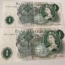 One Pound Banknote x 2 England Image 2