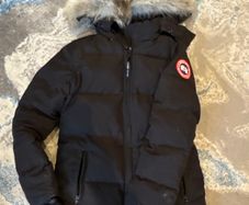Canada goose jacket xs