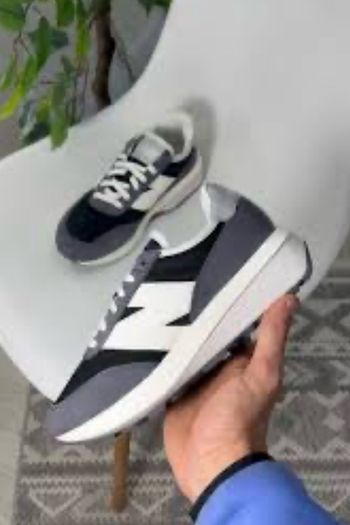 New Balance Unisex 370 trainers