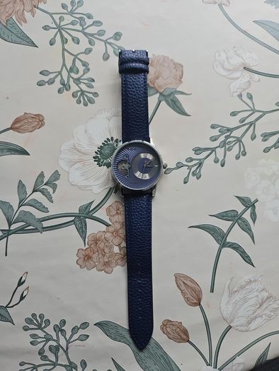 women watch