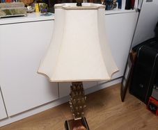 classic-style table lamp
