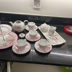 Dunnes Stores Matching Tea Set