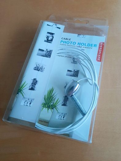 Photo display cable