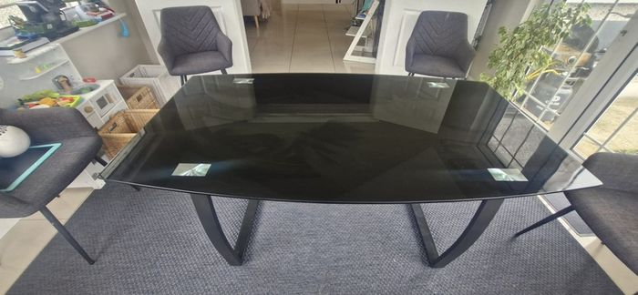 Kitchen/Living Room Table